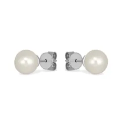 Classic Pearl Studs