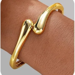 IFKM Gold Bangle Bracelets For Women, 14k Gold Plated Multi Layer Stackable Cuff Bracelet Set, Trendy Elegance Charms Non Tarnish Minimalist Textured Boho Jewelry Gift for Women
